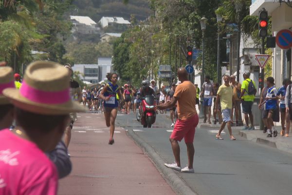 Le 69ème Relais pédestre de Saint-Denis a rassemblé plusieurs centaines de participants dans les rues de la capitale