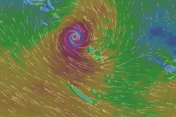 Carte satellite cyclone Donna samedi 11 heures