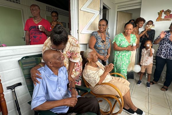 Charlot Guizonne a célébré ses 100 ans, entouré de ses proches