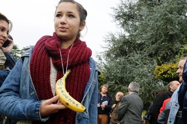 Manif anti FN banane Taubira