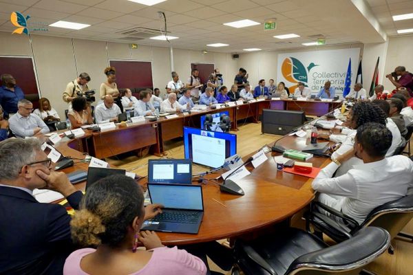 Vie chère / table ronde / CTM / Serge Letchimy / RPPRAC / social