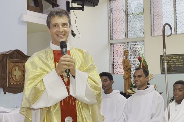Le Père Emmanuel Petit prêtre salésien
