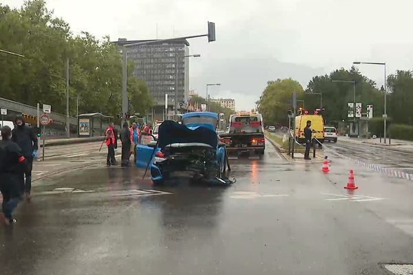 La voiture du tireur qui a abattu Lilian Dejean, à Grenoble - 08/09/2024.