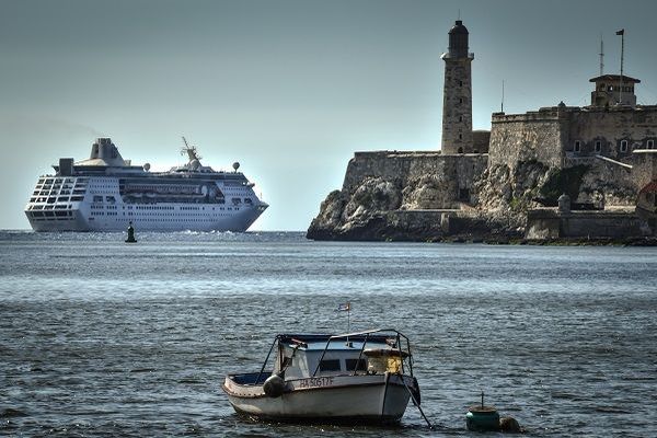 Bateau de croisière à Cuba