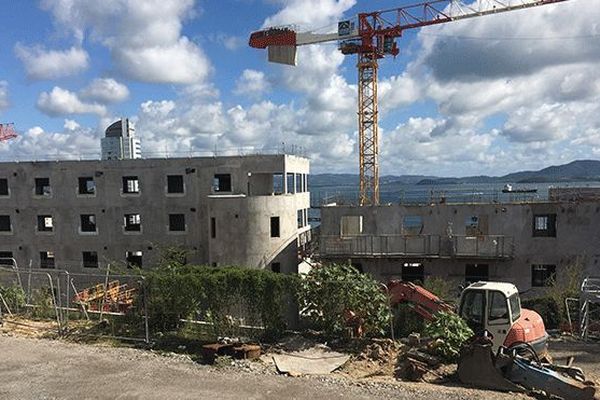 Le chantier de la reconstruction du lycée Schoelcher à Fort-de-France.