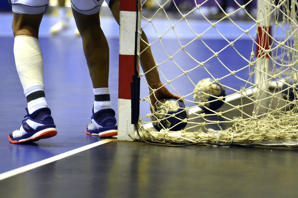 Joueur de handball / sport /