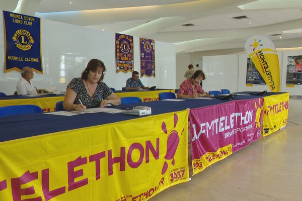 Le centre de promesses de dons du Téléthon 2023 à la mairie de Nouméa