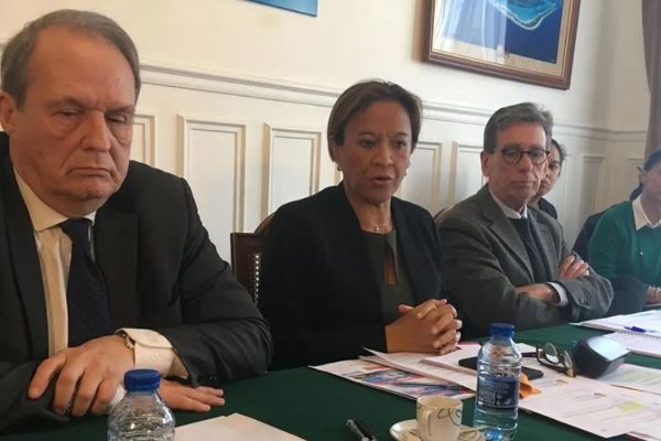 Archives, janvier 2019. Lana Tetuanui à côté d'Alain Christnacht, alors président du Civen.