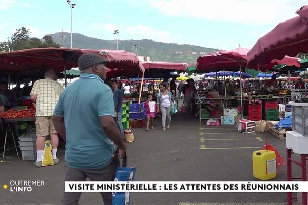 Attente des Réunionnais de la visite ministérielle