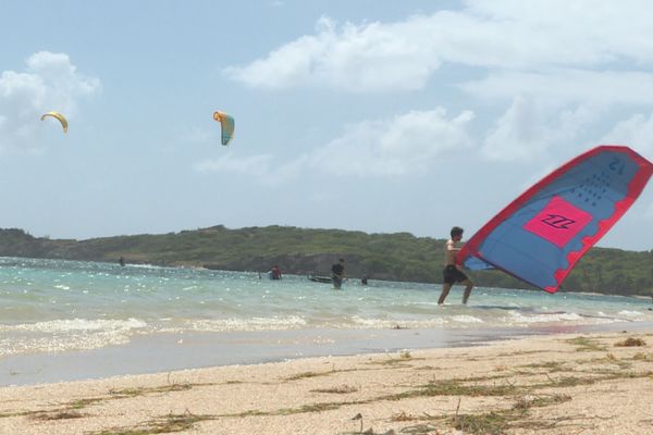 Sports nautiques en Martinique.