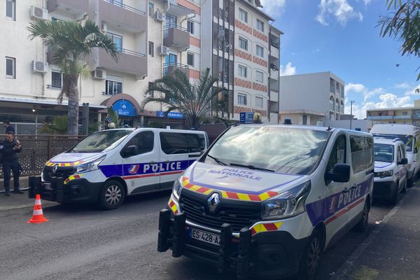 Hôtel le sélect sous bonne garde