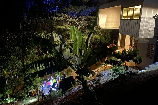 La terrasse d'une maison s'est effondrée dans la soirée du 02 décembre 2024, alors que sept personnes étaient en plein dîner.