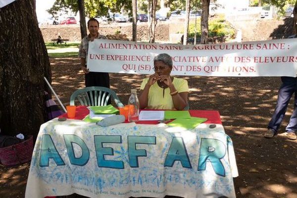 Adefar devant la préfecture