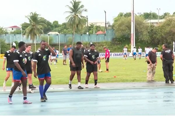 La Mêlée des Caraïbes : le jubilé fraternel de Mathieu Bastareaud, (stade des Abymes 24 juin 2023)