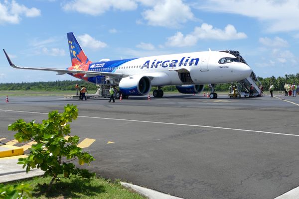 L'airbus à l'aéroport de Hihifo à Wallis