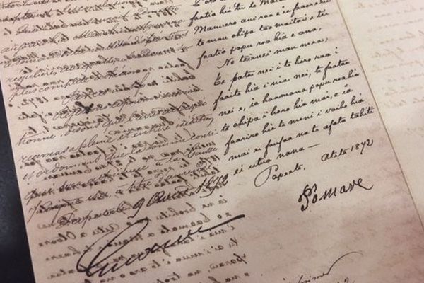 Des documents rares signés de la Reine Pomare IV et du Commandant de la Rocherie, en 