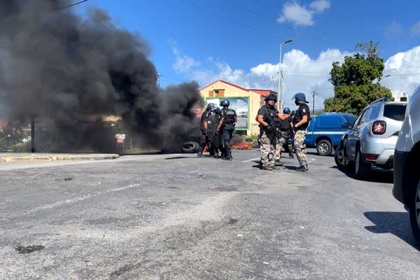 Les gendarmes reprennent la Rivière des Pères