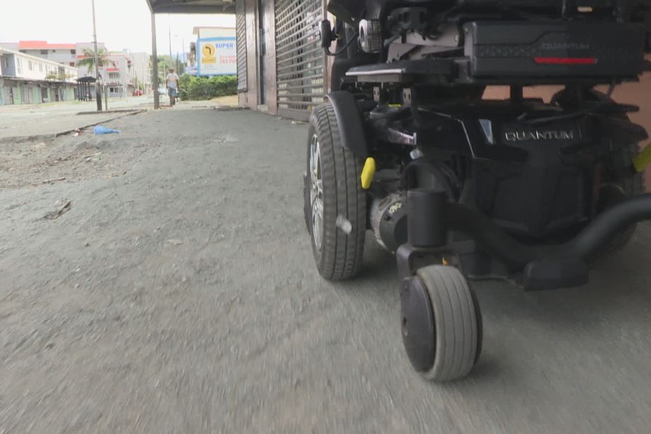 the difficult daily life of disabled people in New Caledonia