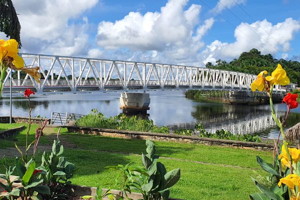 Le pont de Sinnamary bientôt remis en service