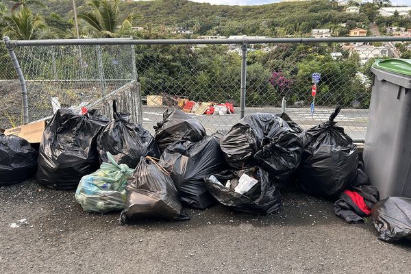 Les déchets s'accumulent en différents endroits du Grand Nouméa.