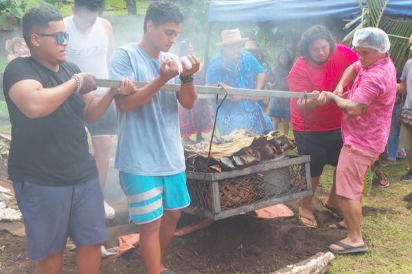 Le ahima'a des étudiants en reo Tahiti