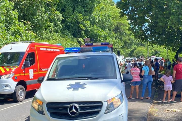 Un choc frontal entre deux voitures à Papenoo a fait quatre blessés ce dimanche 28 avril 2024.