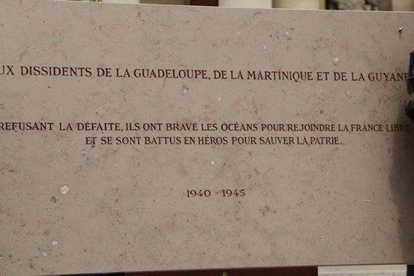 A l'Hôtel des invalides, la plaque commémorative dédiée aux dissidents des Antilles et de la Guyane