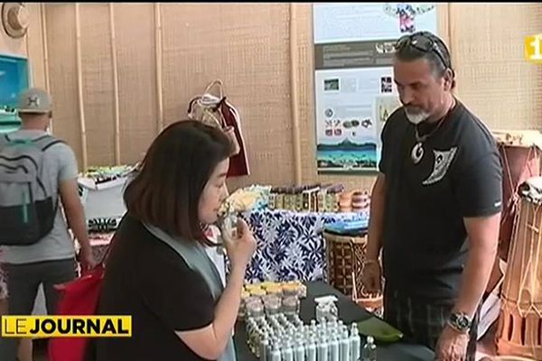 Un marché polynésien pour la fête des mères à Paris