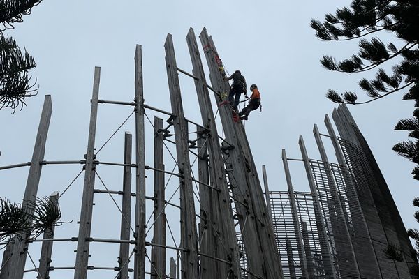 Des ouvriers sur le chantier de rénovation du CCT.
