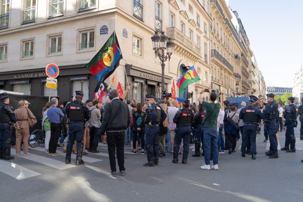 Paris 23 juin 2024, Rassemblement à proximité du ministère de la Justice pour demander la libération des prisonniers de la CCAT et contre leur expulsion en France hexagonale.