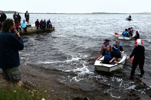 Tir à la corde en optimistes sur l'étang de Savoyard