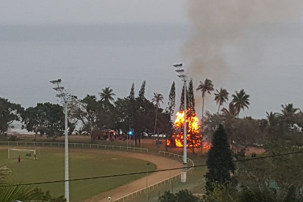 Photo feu case tiéti Poindimié 2 (29 avril 2017) (413495)