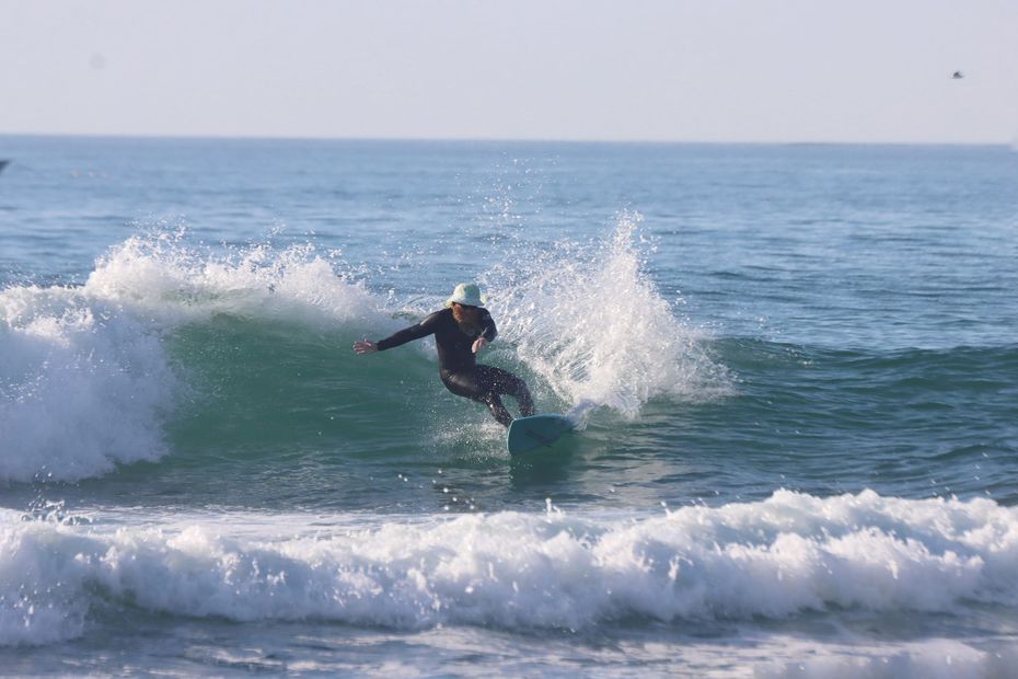 New Caledonia's Blake Johnston Sets New World Record For Longest Surf ...