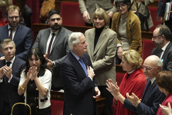 Le Premier ministre Michel Barnier après s'être adressé à l'Assemblée nationale avant le vote d'une motion de censure, le mercredi 4 décembre 2024 à Paris