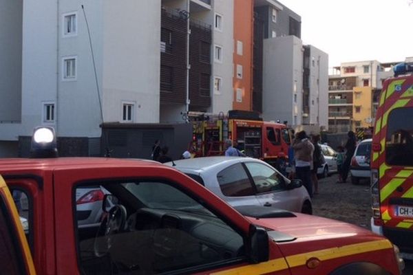 Incendie dans une résidence de la rue Roland-Garros