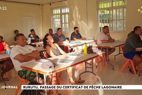 Formation de pilotes et pêcheurs professionnels à Rurutu