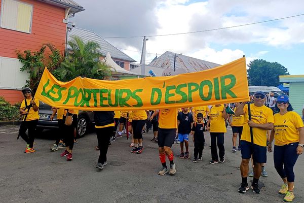 Le relais pour la vie contre le cancer réunit plus de 2 500 personnes à Bras-Panon