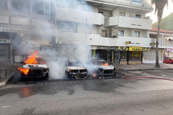 incendie vehicules gendarmerie Saint-Martin