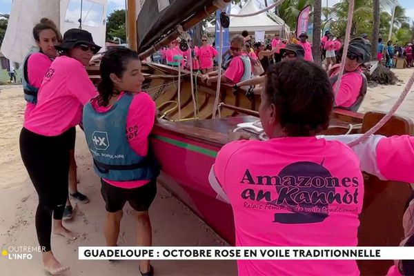 Octobre Rose débute en voile traditionnelle en Guadeloupe
