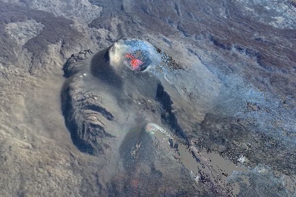 Reconstitution 3D du site éruptif par méthode stéréophotogrammétrique à partir des images acquises par Survol Réunion