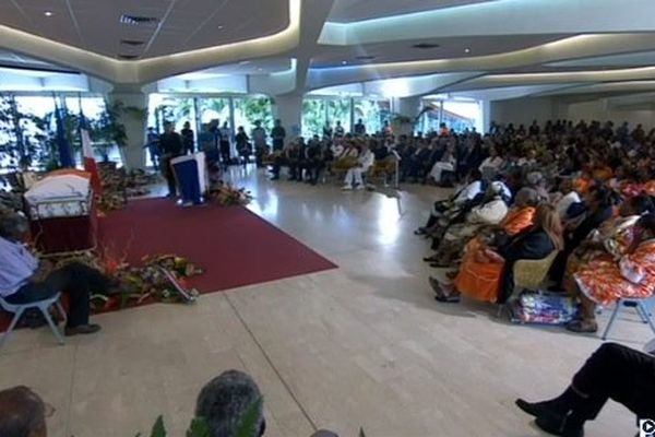 Cérémonie d'hommage officiel à Dick Ukeiwë (Mairie de Nouméa)
