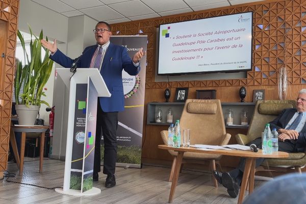 Alain Bièvre, président de la SAGPC, à la conférence de presse annuelle de l'aéroport Guadeloupe Pôle Caraïbes - 27/01/2023.