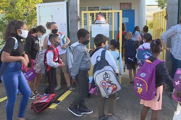 rentrée scolaire masquée coronavirus covid ecole 170820