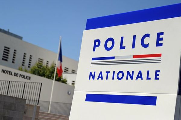 Enquête de la police des polices après le décès d'un guadeloupéen au commissariat de Saint-Denis