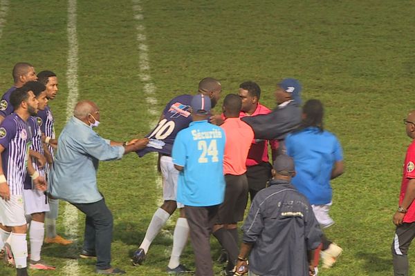 Agression sur le stade