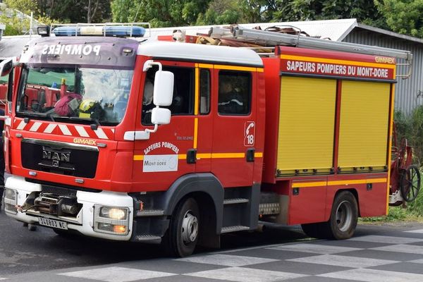 Devant le centre de secours des pompiers du Mont-Dore, photo d'archives 2018