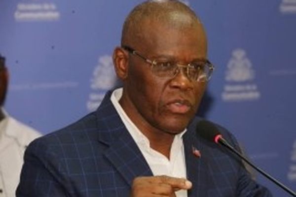 Premier ministre haïtien Joseph Jouthe 