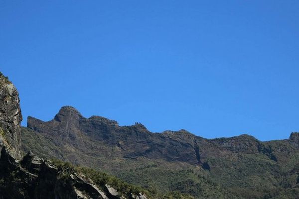 Ciel bleu sur Cilaos