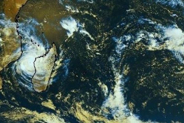 Idai, un dangereux cyclone tropical intense dans le canal du Mozambique 