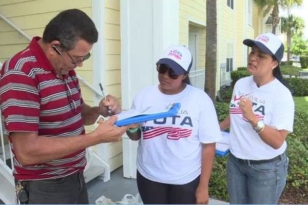 Des bénévoles portoricaines cherchent à mobiliser les électeurs hispaniques à voter Clinton